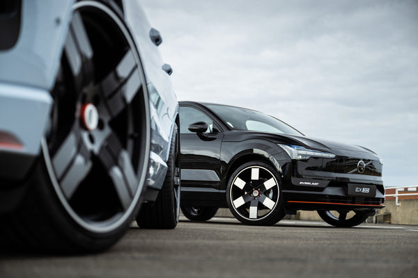 Sport Edition - Onyx black - block spoke wheel diamond cut